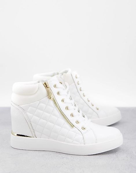 ALDO – Ailanna – Gesteppte Sneaker in Weiß mit Keilabsatz günstig online kaufen