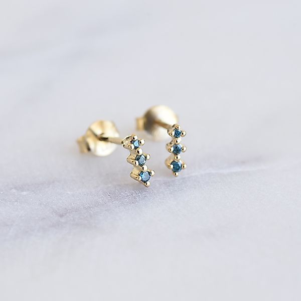 Minimalistische Ohrringe Mit Blauen Diamanten Nara günstig online kaufen