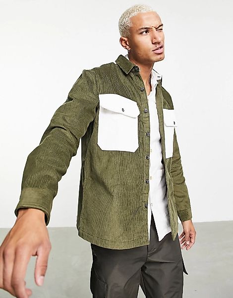 Topman – Hemdjacke aus Cord in Khaki mit farblich abgesetzten Taschen-Grün günstig online kaufen