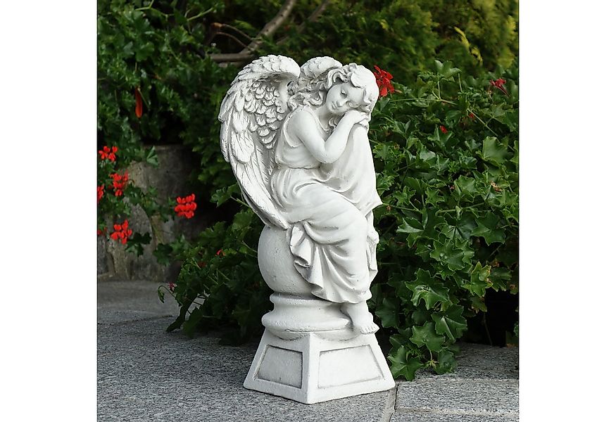 gartendekoparadies.de Gartenfigur Engel auf Podest, Steinfigur H. 42 cm, 12 günstig online kaufen
