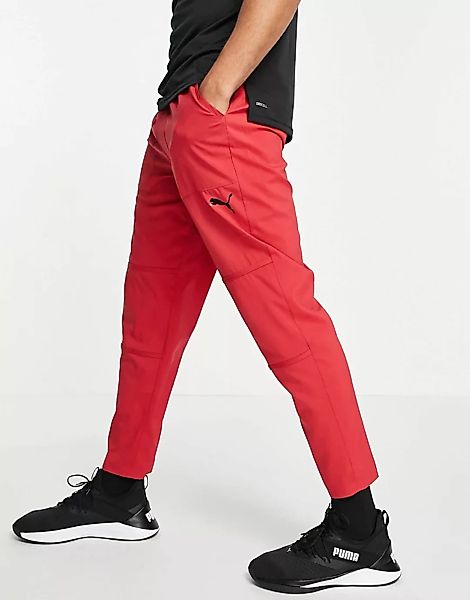 PUMA Training – Hose mit seitlichen Schlitzen in Rot günstig online kaufen