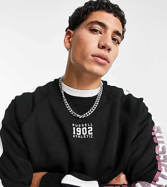 Russell Athletic – Sweatshirt in Schwarz mit Streifenbahnen und Rundhalsaus günstig online kaufen