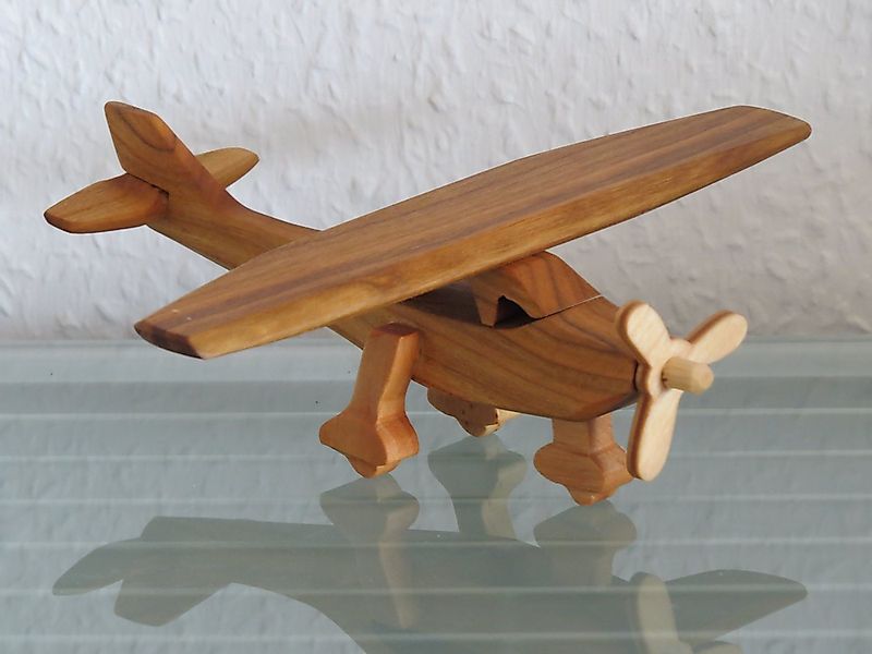 Holzprodukte Spielzeug-Flugzeug Flugzeug Flieger Privatjet Kleinflugzeug Je günstig online kaufen