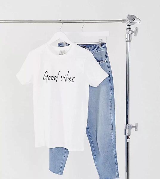 ASOS DESIGN Petite – T-Shirt mit „Good Vibes“-Motiv in Weiß günstig online kaufen