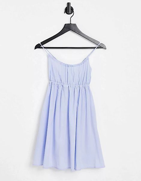 Weekday – Babydoll – Kleid aus Bio-Baumwolle in Blau mit überkreuztem Desig günstig online kaufen