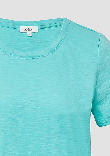 s.Oliver Kurzarmshirt T-Shirt mit Flammgarnstruktur und Ausschnitt-Detail günstig online kaufen