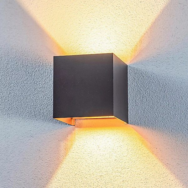 Lindby LED-Außenwandleuchte Nivar, eckig, schwarz/gold, IP54 günstig online kaufen