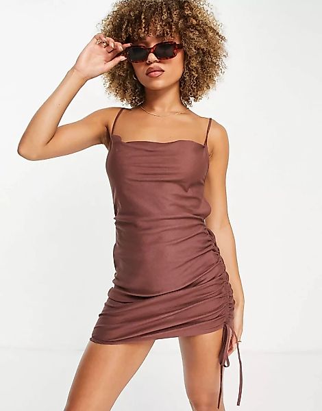 ASOS DESIGN – Mini-Strandkleid mit Schalkragen in Braun günstig online kaufen