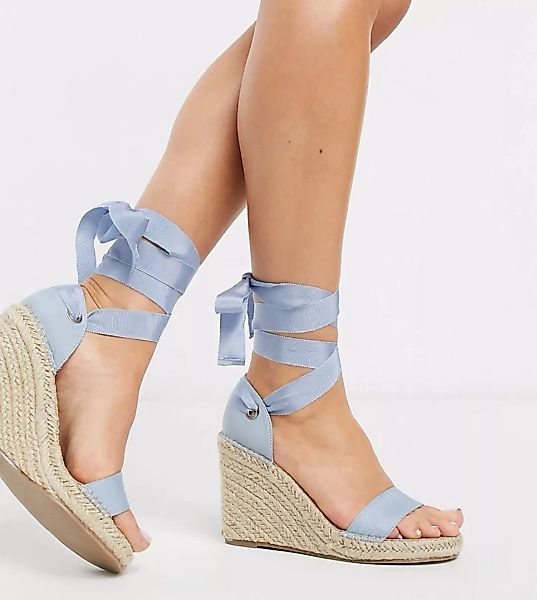 ASOS DESIGN Wide Fit – Treat – Blaue Espadrille-Sandalen mit Beinschnürung günstig online kaufen