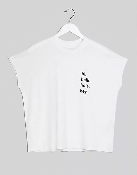 Noisy May – Hochgeschlossenes T-Shirt in Weiß mit Hello-Schriftzug günstig online kaufen