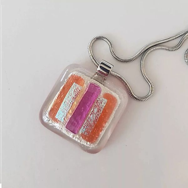 Halskette eckig mit Glasanhänger Rosa Orange Fusing (Edelstahlkette) günstig online kaufen