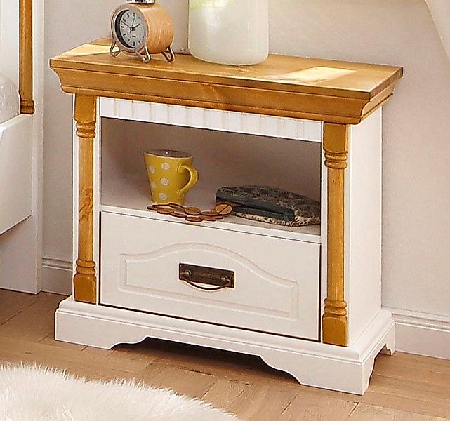 OTTO home Nachtkonsole Graz, aus massiver Kiefer, mit aufwendigen Details, günstig online kaufen