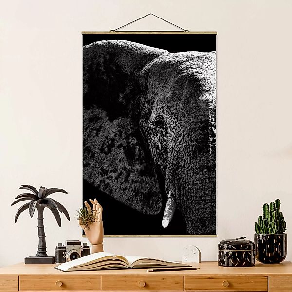 Stoffbild Tiere mit Posterleisten - Hochformat Afrikanischer Elefant schwar günstig online kaufen