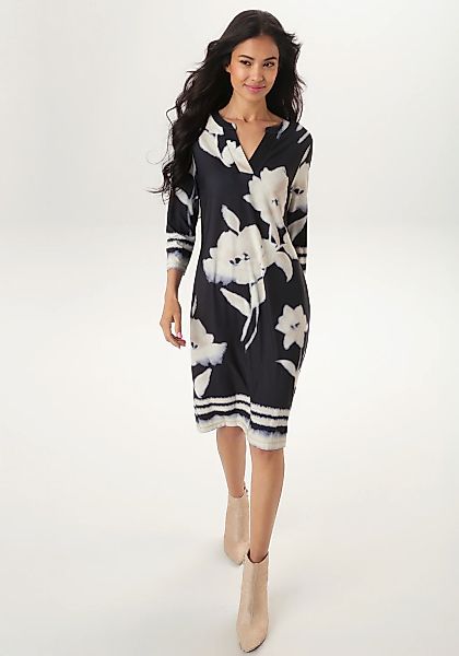 Aniston SELECTED Jerseykleid mit großflächigen Batik-Blumen und Blüten bedr günstig online kaufen