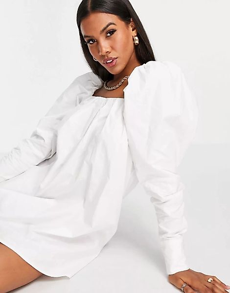 NA-KD – Kurzes Hängerkleid mit Carré-Ausschnitt in Weiß günstig online kaufen