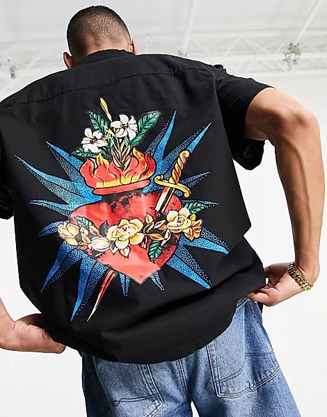 ASOS DESIGN – Legeres Hemd mit Reverskragen und Herzmotiv hinten-Schwarz günstig online kaufen