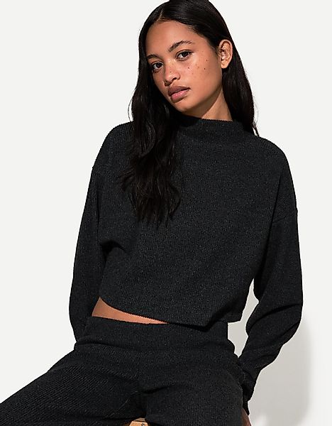 Bershka Soft-Touch-Pullover Mit Stehkragen Und Rippenmuster Damen S Dunkelg günstig online kaufen