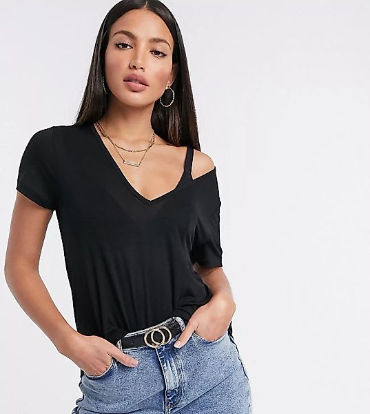 ASOS DESIGN Tall – Lockeres T-Shirt mit V-Ausschnitt in Schwarz günstig online kaufen