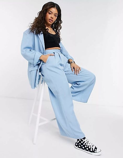 Monki – Grace – Anzug-Blazer in Blau in lässiger Passform, Kombiteil günstig online kaufen