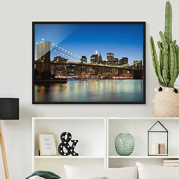 Bild mit Rahmen Architektur & Skyline - Querformat Brooklyn Brücke in New Y günstig online kaufen