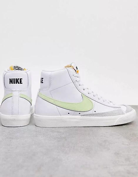 Nike – Blazer Mid 77 – Sneaker in Weiß und Neongrün günstig online kaufen