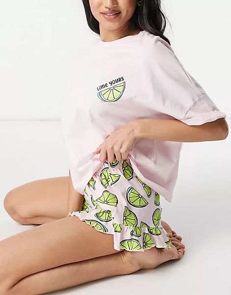 ASOS DESIGN – Pyjama-Set aus Oberteil und gerüschten Shorts in Rosa mit Lim günstig online kaufen