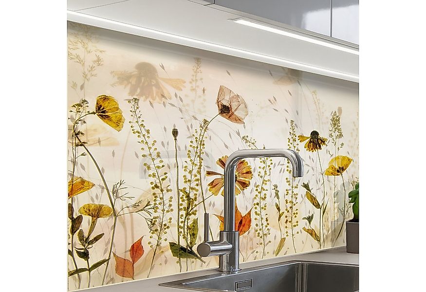 KitchenYeah Küchenrückwand selbstklebend Illustration - Pflanzen - Insekten günstig online kaufen