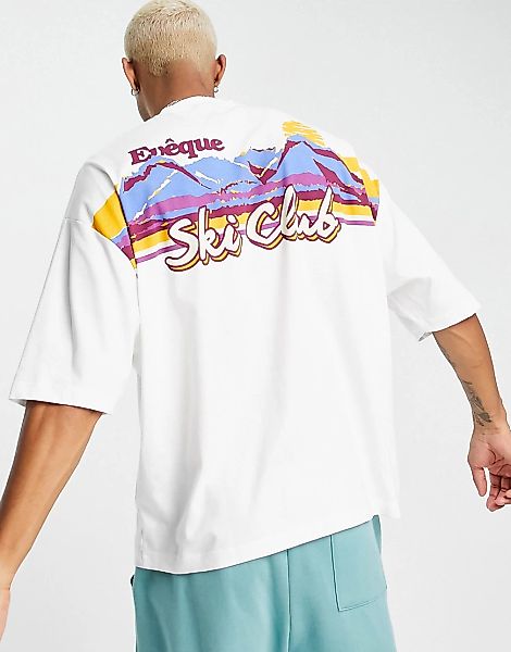 ASOS DESIGN – Oversize-T-Shirt in gebrochenem Weiß mit Ski-Print am Rücken günstig online kaufen