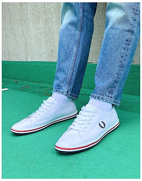 Fred Perry – B7259 Kingston – Sneaker aus Twill in Weiß günstig online kaufen