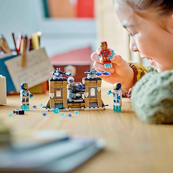 LEGO® Iron Man & Iron Legion günstig online kaufen
