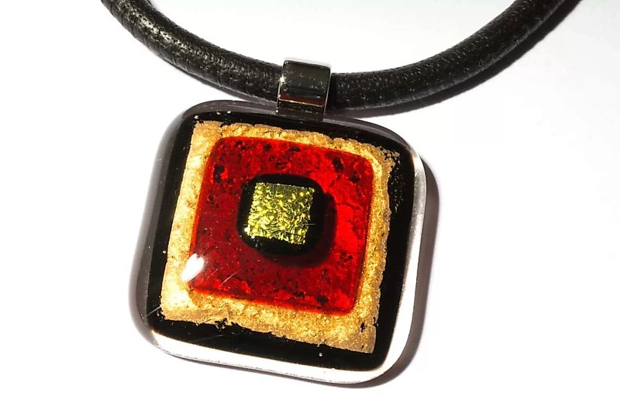 Halskette eckig mit Glasanhänger Rot Gold Fusing (Lederband) günstig online kaufen