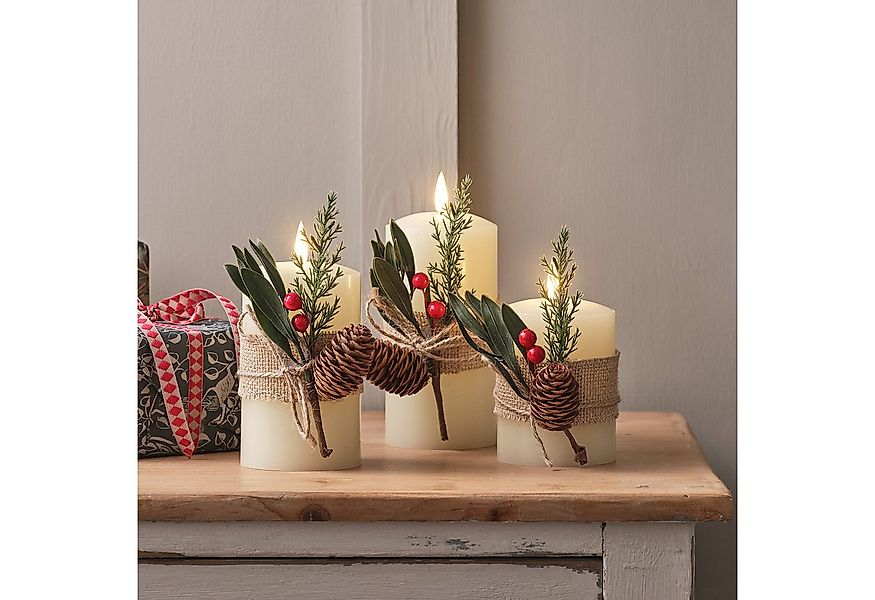 Lights4fun LED-Kerze 3er Set TruGlow® LED Kerzen Echtwachs mit Winterlaub günstig online kaufen