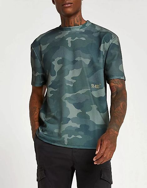 River Island – T-Shirt in Grün mit normalem Schnitt und Military-Muster günstig online kaufen