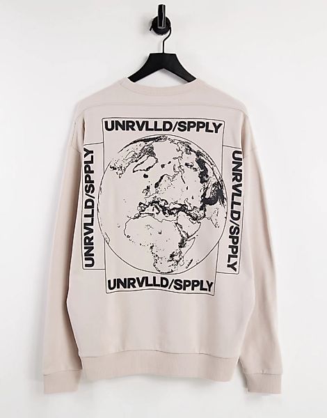 ASOS – Unrvlld Spply – Oversize-Sweatshirt mit Weltkarten-Print am Rücken-G günstig online kaufen