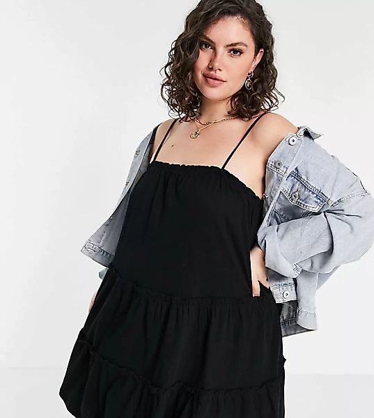 ASOS DESIGN Curve – Gestuftes Riemchen-Sommerkleid in Schwarz mit Rüschen-D günstig online kaufen