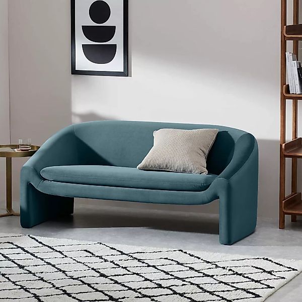 Shona 2-Sitzer Sofa, Samt in Kuestenblau - MADE.com günstig online kaufen