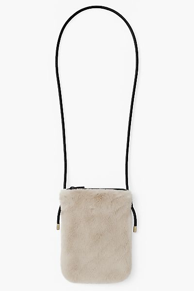 COLLEZIONE ALESSANDRO Umhängetasche "Flauschi" aus Kunstfell mit Riemen günstig online kaufen