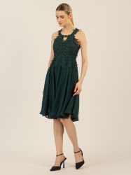 Apart Cocktailkleid aus einer Plastischen Spitze günstig online kaufen