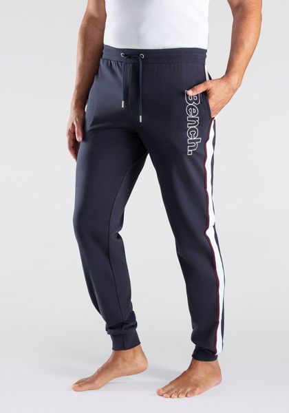 Bench. Loungewear Sweathose mit aufgesetzten Streifen an der Seite und Logo günstig online kaufen
