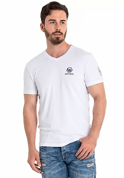 Cipo & Baxx V-Shirt, mit Markenlabel in Samt-Optik günstig online kaufen