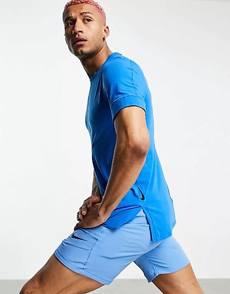 Nike – Dri-FIT – T-Shirt in Blau günstig online kaufen