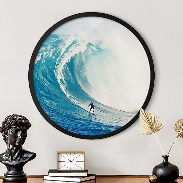Rundes Gerahmtes Bild Wildes Wellenreiten günstig online kaufen