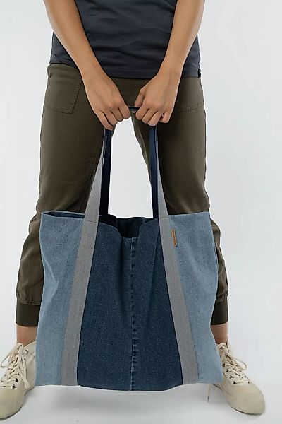 Beachbag aus recycelten Jeans günstig online kaufen