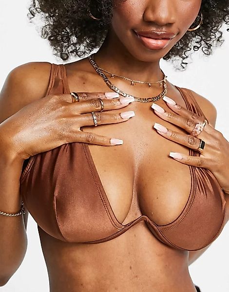 ASOS DESIGN – Größere Brust – Mix and Match – Glattes Bikinioberteil mit V- günstig online kaufen