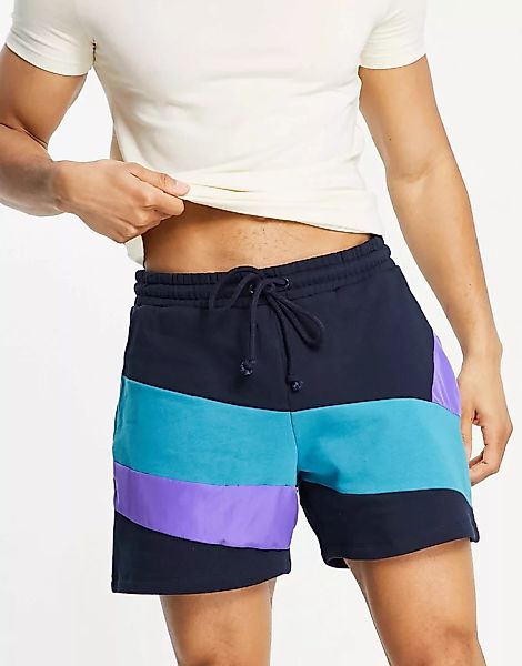 ASOS DESIGN – Oversize-Shorts mit Nylon-Einsätzen im Retro-Farbblockdesign, günstig online kaufen