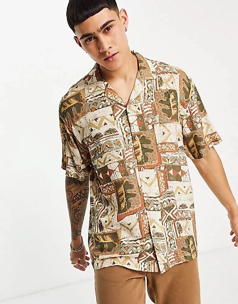 Pull&Bear – Hemd mit verschiedenen braunen Aztekenmustern günstig online kaufen