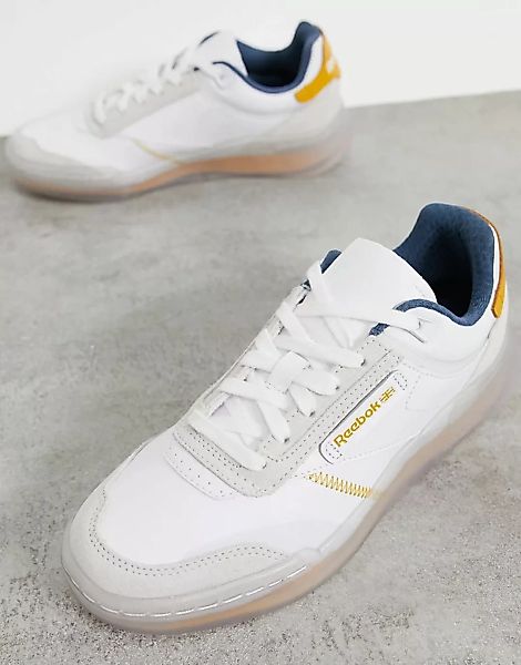 Reebok – Club C Legacy – Sneaker in Weiß mit Details in Orange günstig online kaufen