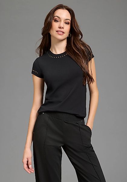 Bruno Banani T-Shirt mit Ziernieten, figurumspielende Passform, Rundhalsaus günstig online kaufen