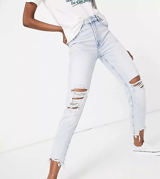 Bershka Tall – Mom-Jeans mit ausgefranstem Saum aus Bio-Baumwolle in Hellbl günstig online kaufen