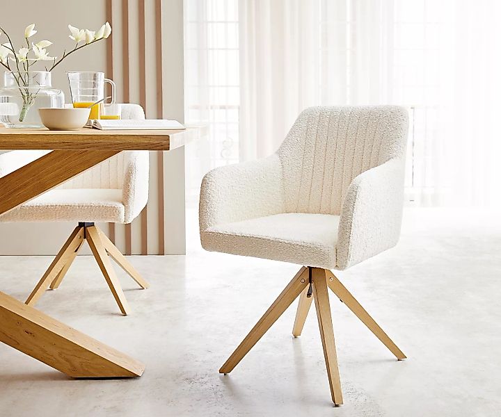 Drehstuhl Greg-Flex Bouclé Weiß Holzgestell kantig 180° drehbar günstig online kaufen